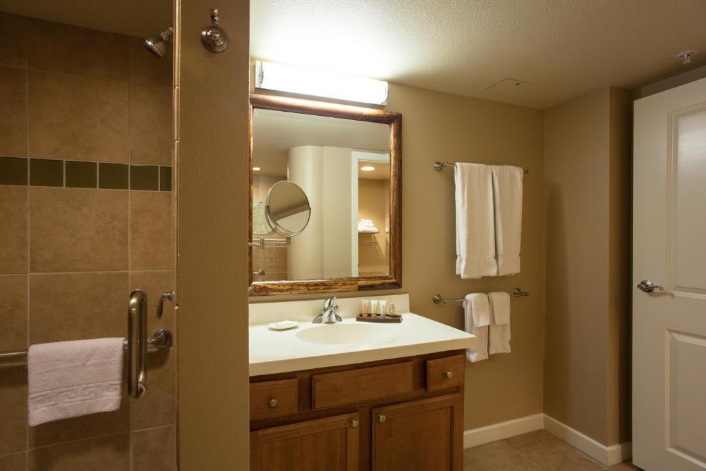 Hotel Club Wyndham At Waikiki Walk Honolulu
