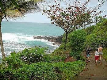 Hotel Pali Ke Kua By Oceanfront Realty 3*