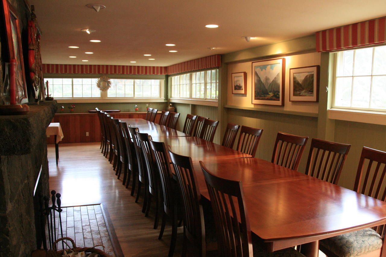 Inn Kilauea And Restaurant