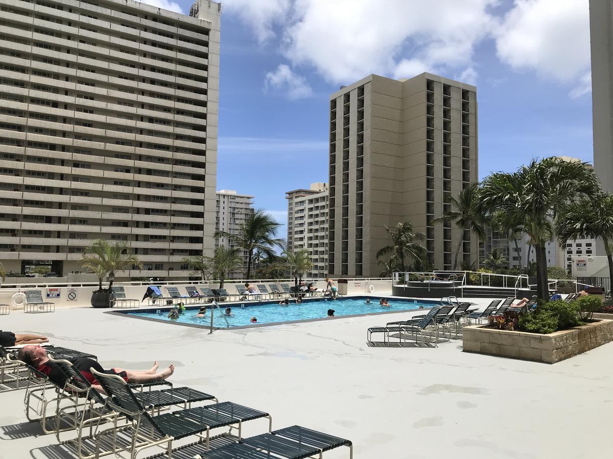 Apartment Waikiki Banyan 1br With Great Ocean Views, Steps To & Parking! Honolulu