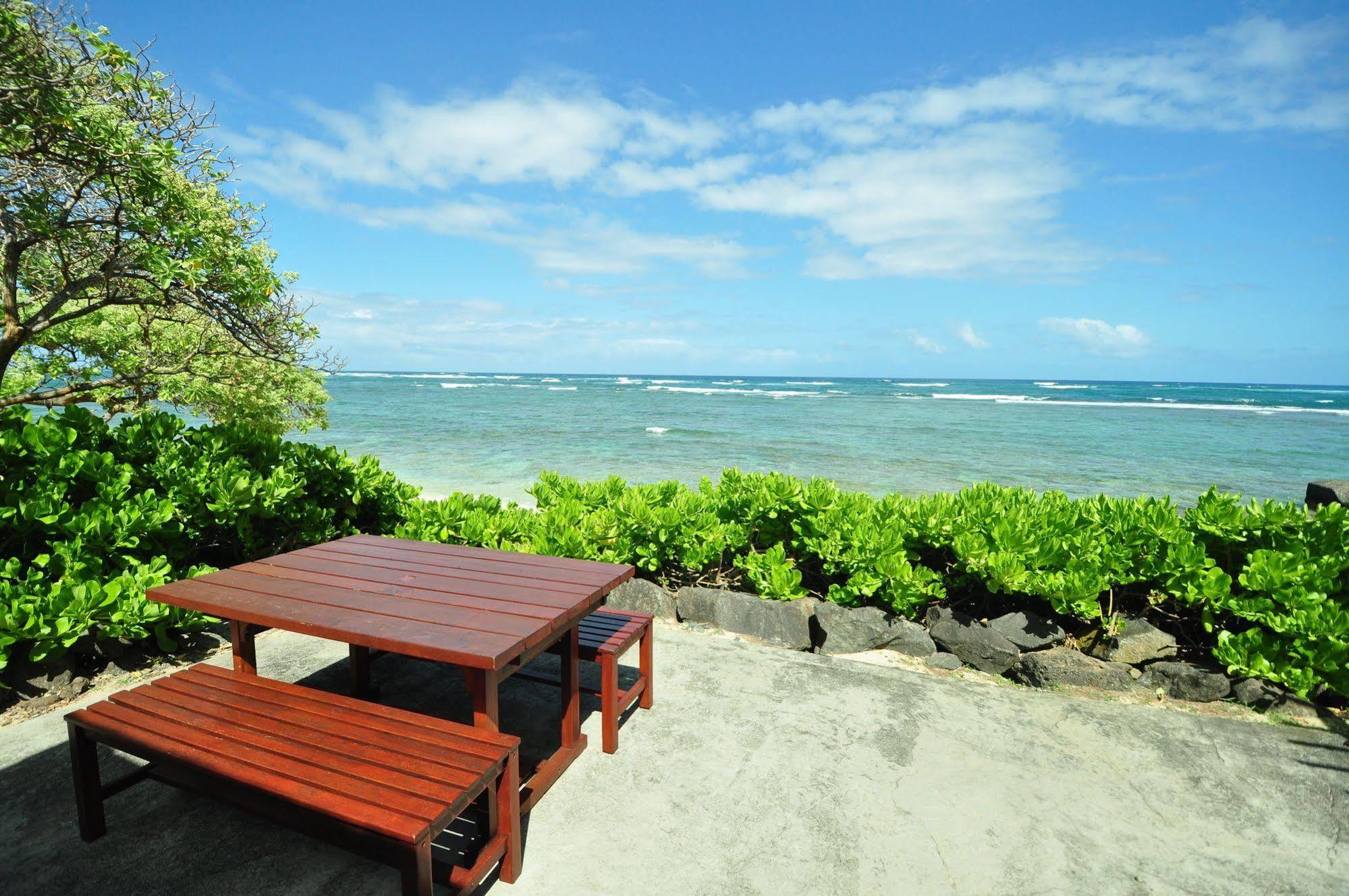 Tiki Moon * Oahu