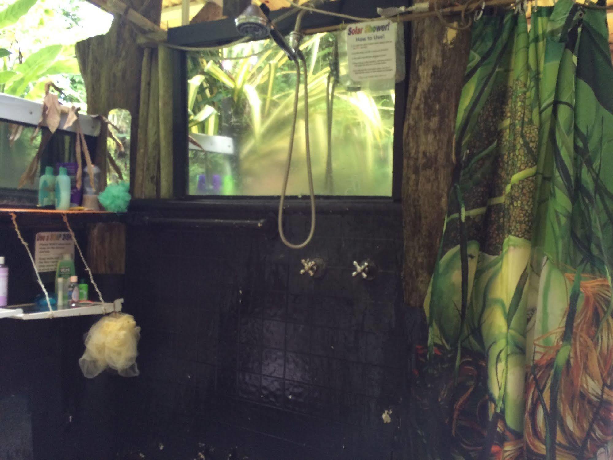 Hedonisia Hawaii Sustainable Community Lodge *