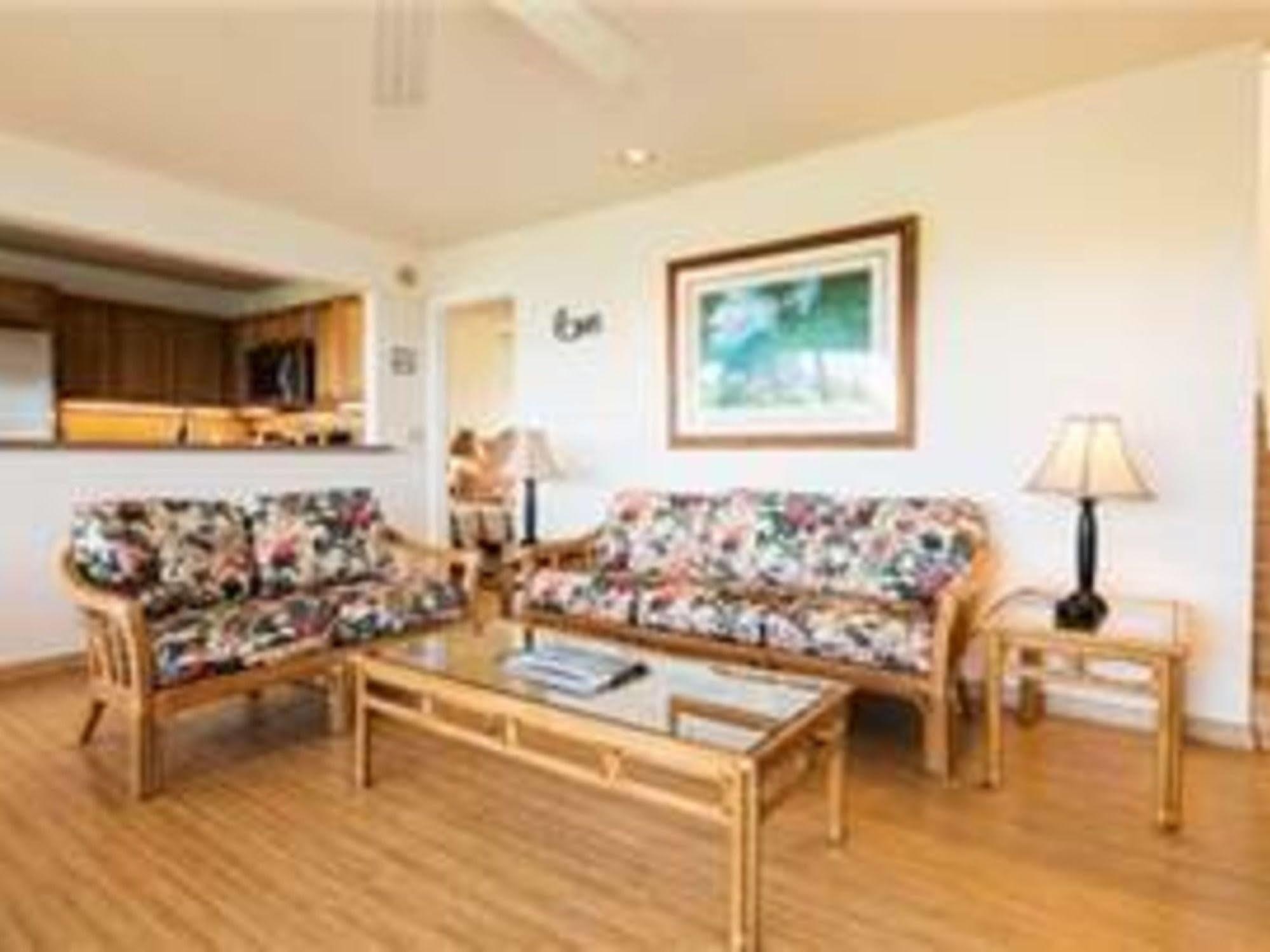 Pali Ke Kua By Oceanfront Realty Hotel 3*