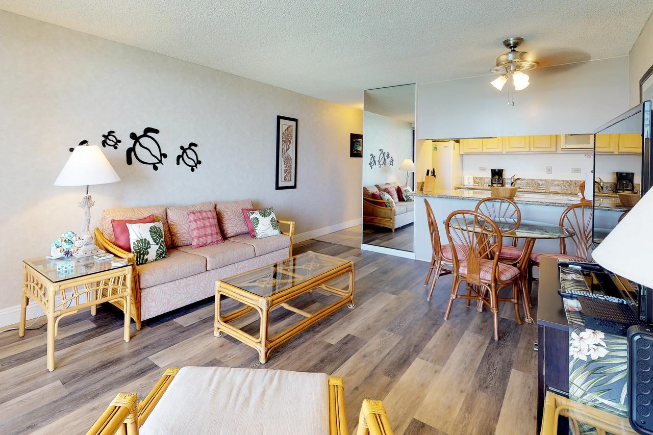 Reef Oceanfront Apartment