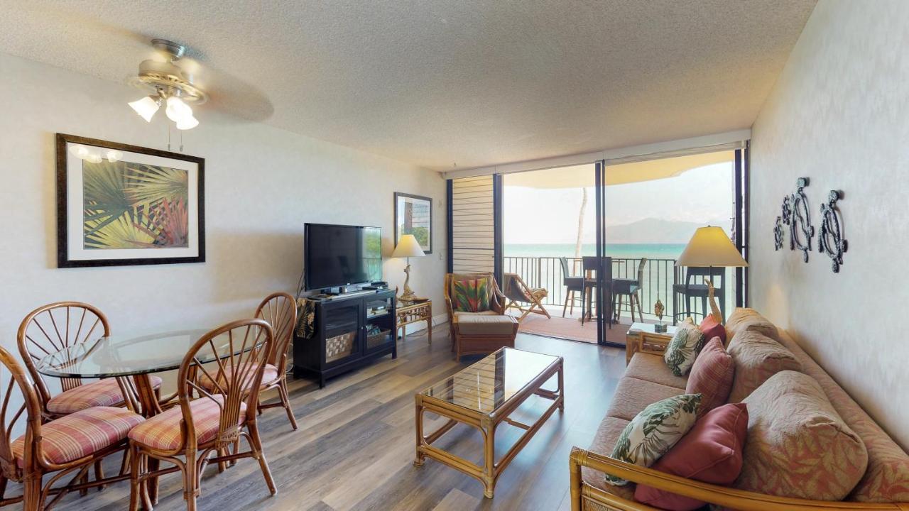 Reef Oceanfront * Kahana
