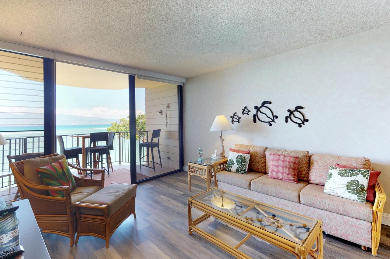Reef Oceanfront Kahana