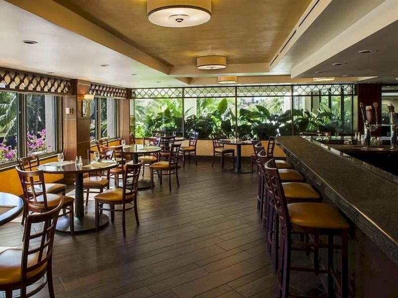 Doubletree By Hilton Alana - Waikiki Resort