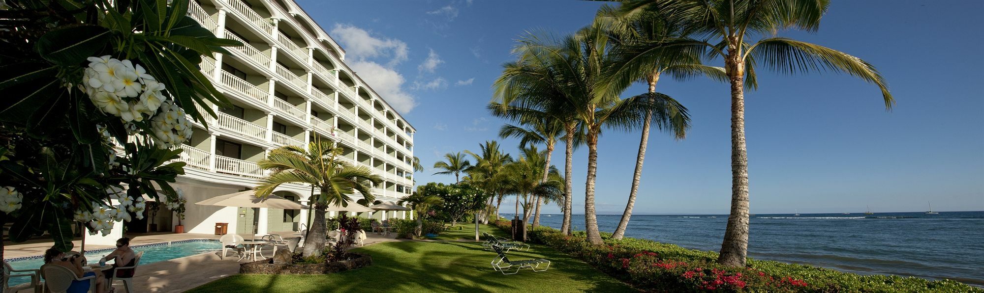 Shores Lahaina