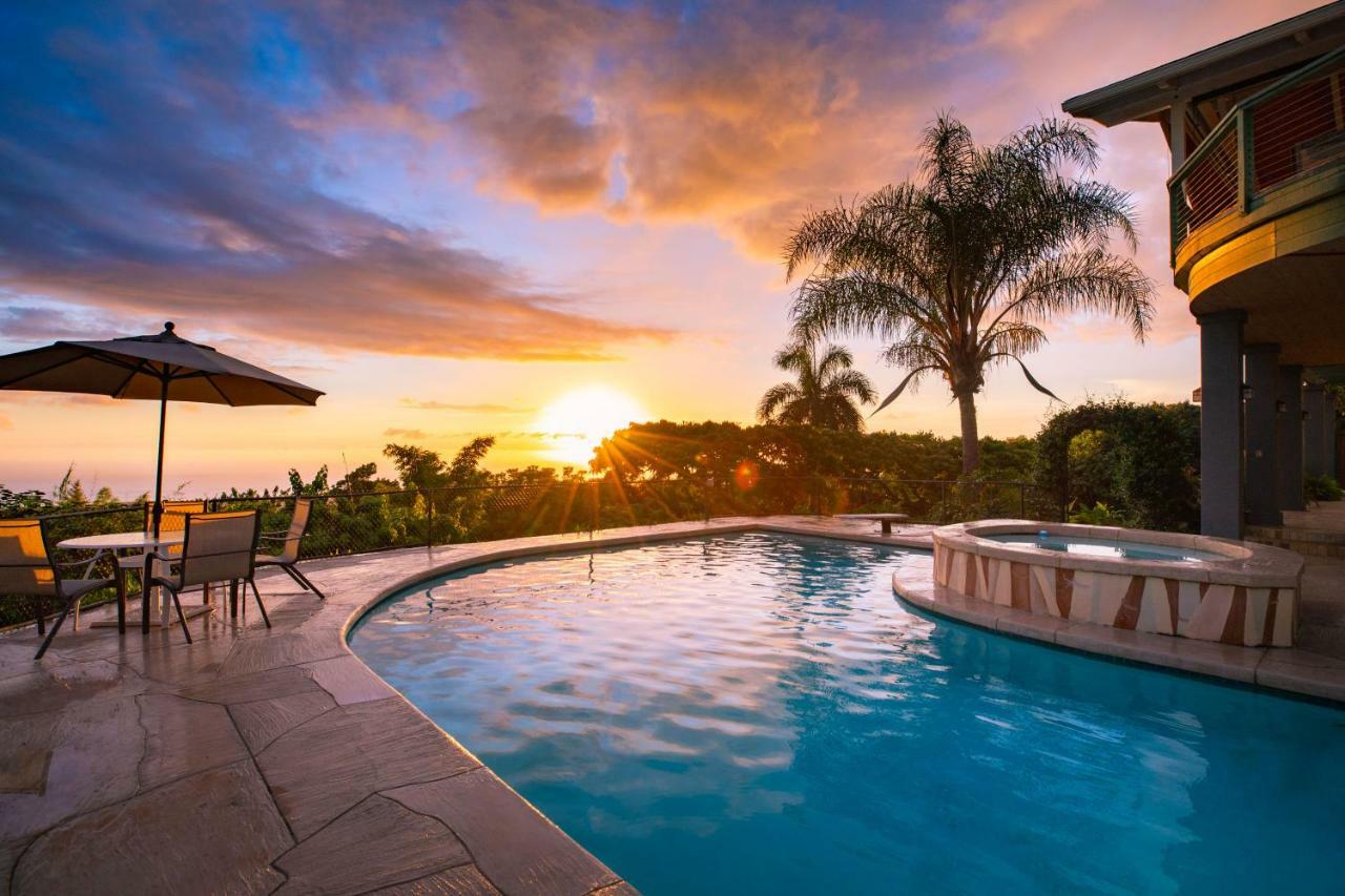 Affordable Luxury On One Acre *