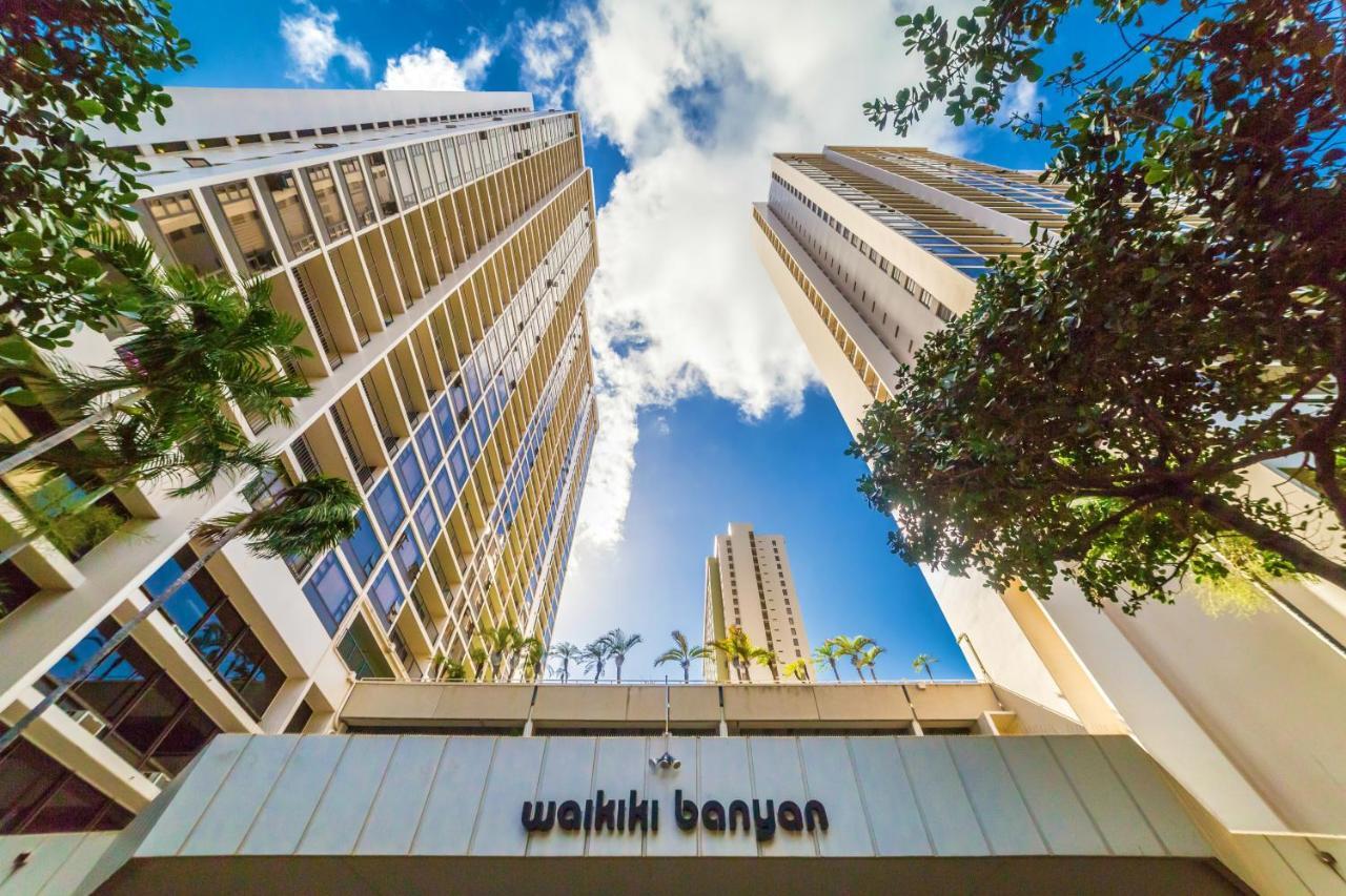 Waikiki Banyan 1br With Great Ocean Views, Steps To & Parking! Apartment Honolulu