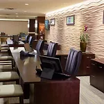 Outrigger Waikiki Beachcomber Hotel