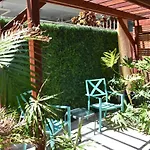 Polynesian Hostel Beach Club