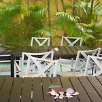 Polynesian Hostel Beach Club
