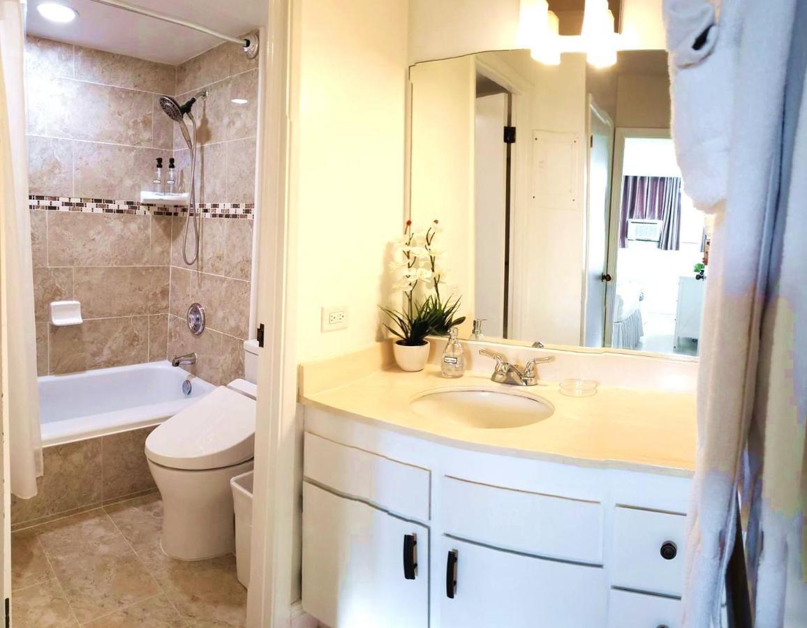 Waikiki Kuhio 1-bedrm Apt, Ocean View, Free Parking & Wifi