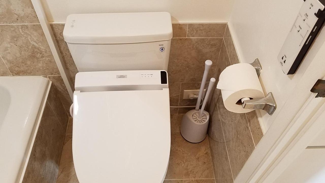 Waikiki Kuhio 1-bedrm Apt, Ocean View, Free Parking & Wifi
