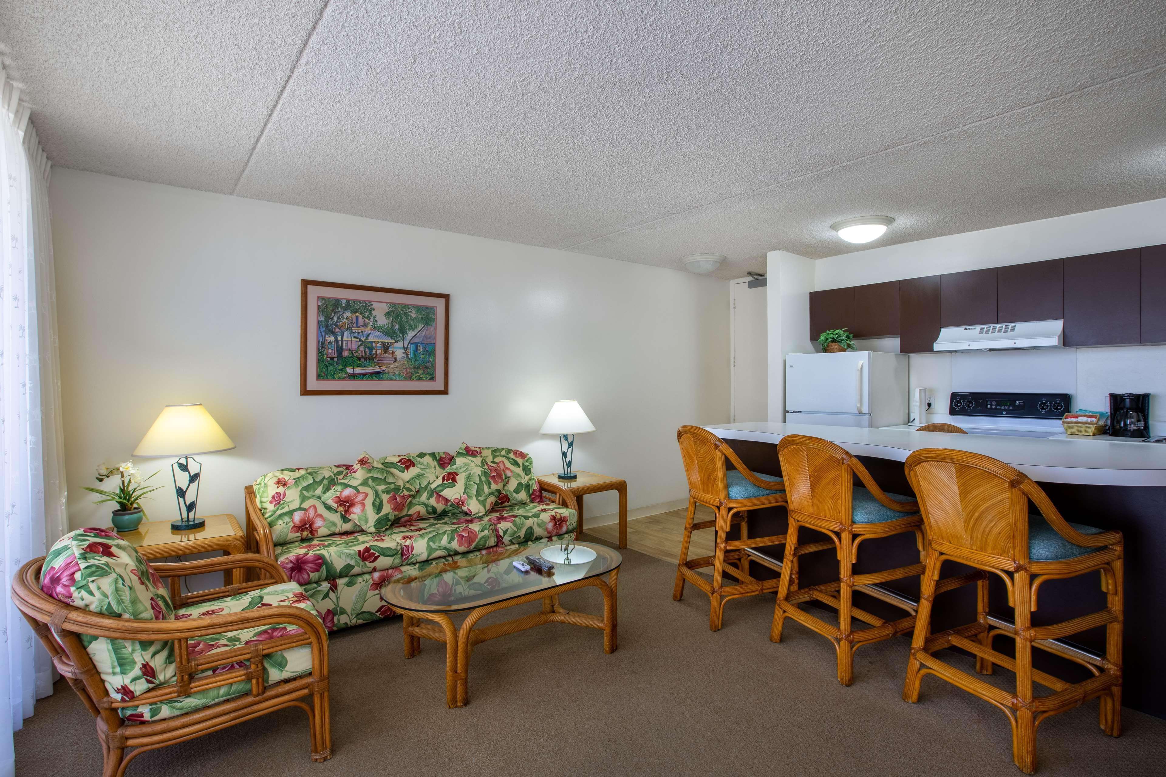 Aparthotel Aston At The Waikiki Banyan