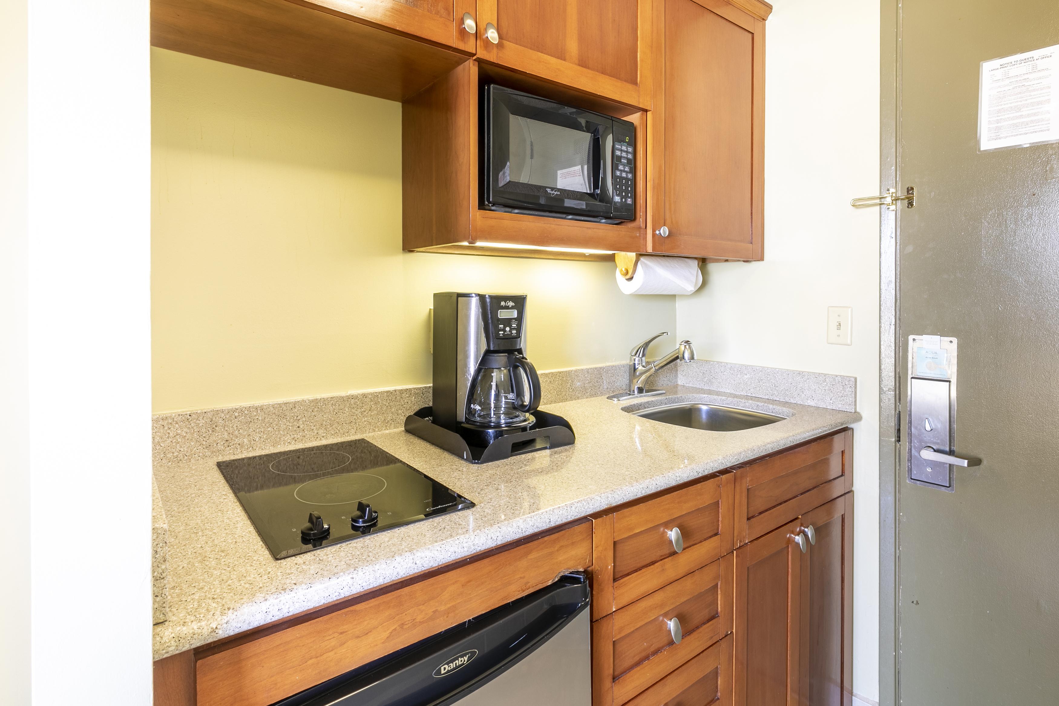 Pacific Monarch Hotel 3*