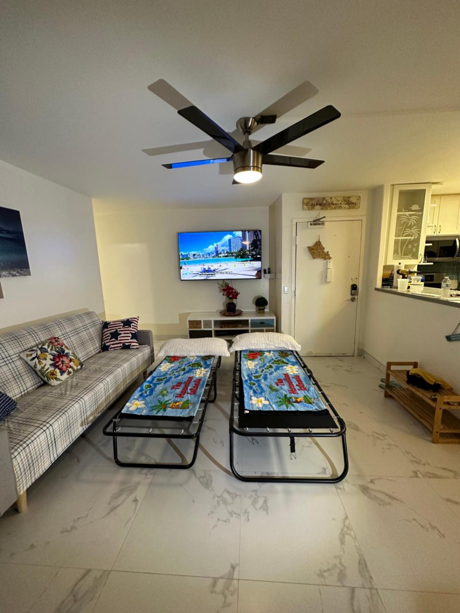Wellcome To Lovely 2 Beds 2 Baths Free Parking In Waikiki