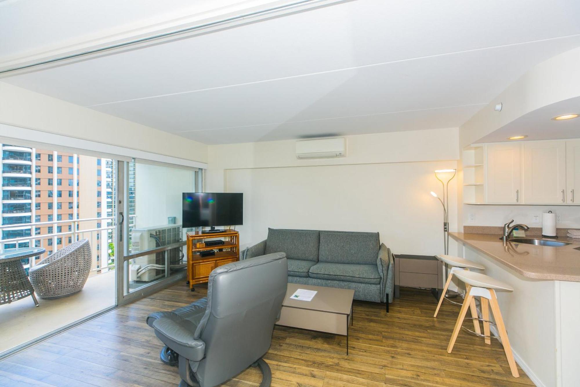 Ilikai Tower 1340 Lagoon View 1br *