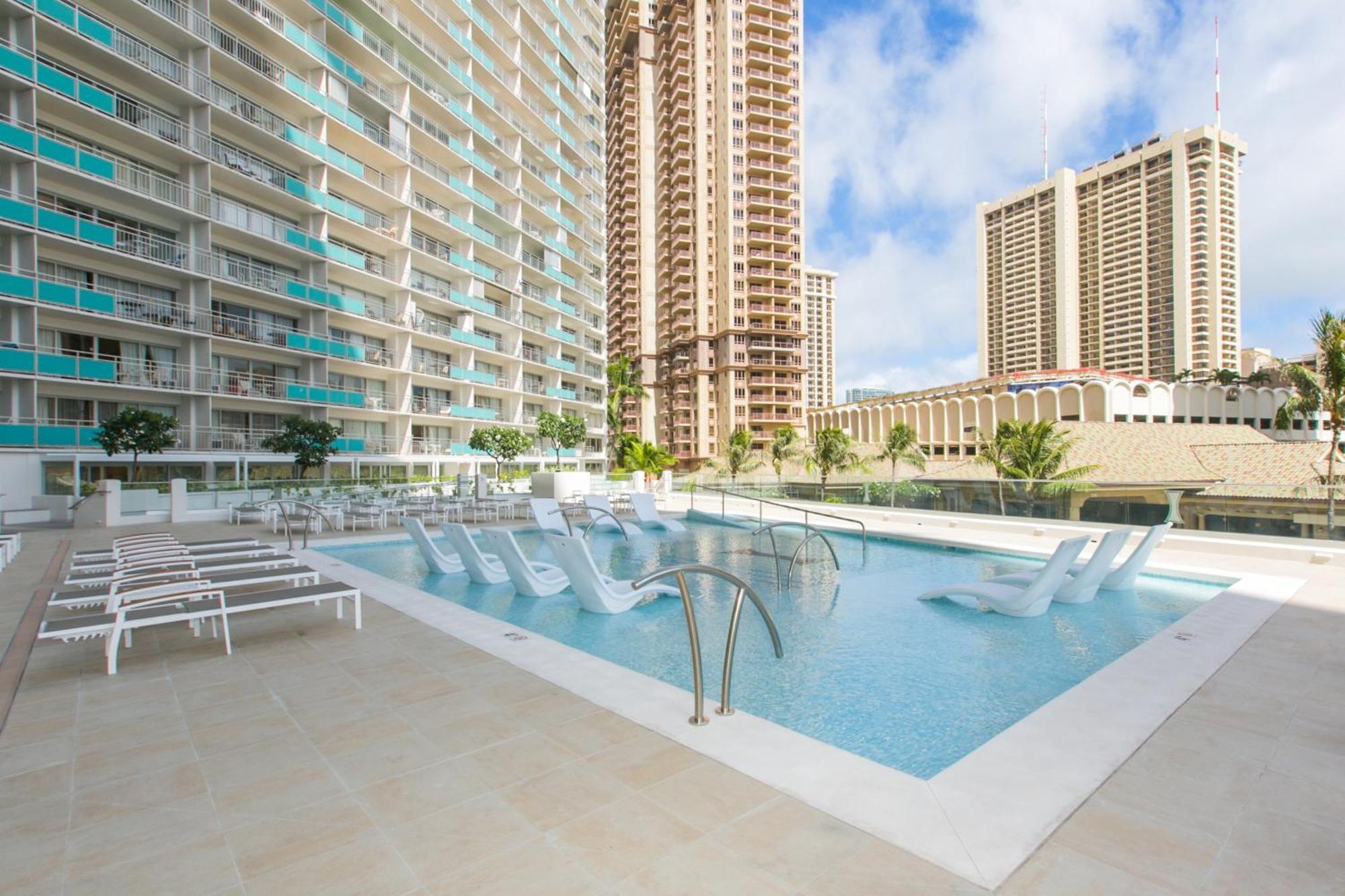 Ilikai Tower 1340 Lagoon View 1br