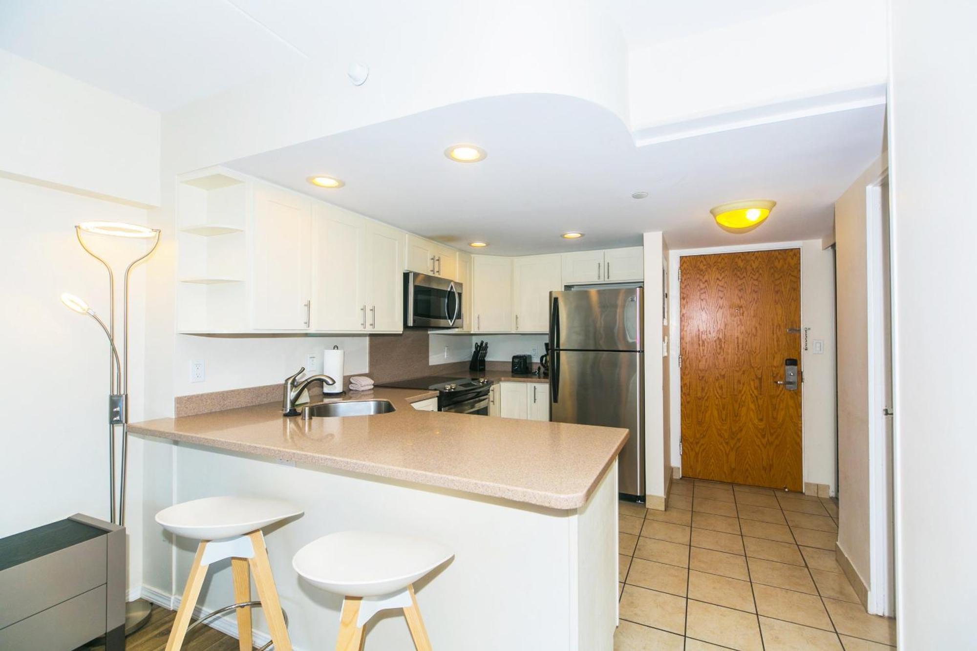 Ilikai Tower 1340 Lagoon View 1br Apartment