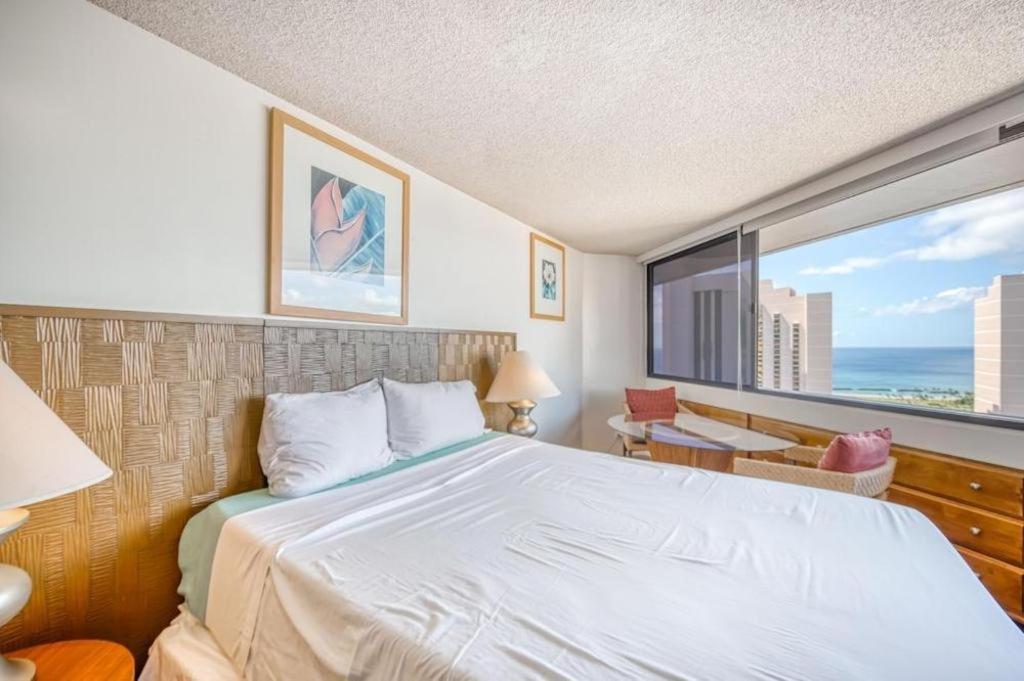 Hotel Marina Tower Waikiki 2*