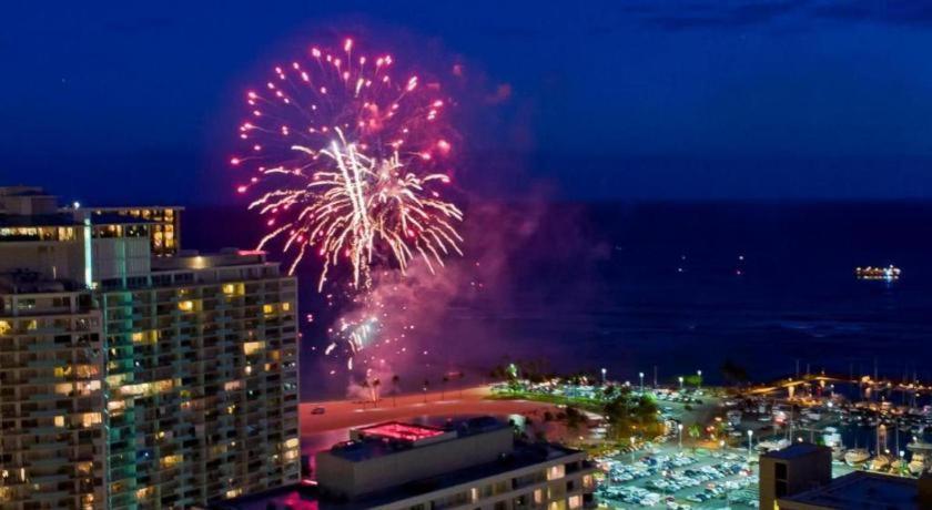 Marina Tower Waikiki Hotel