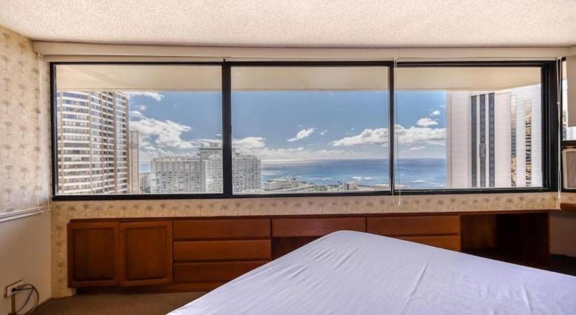 Hotel Marina Tower Waikiki 2*