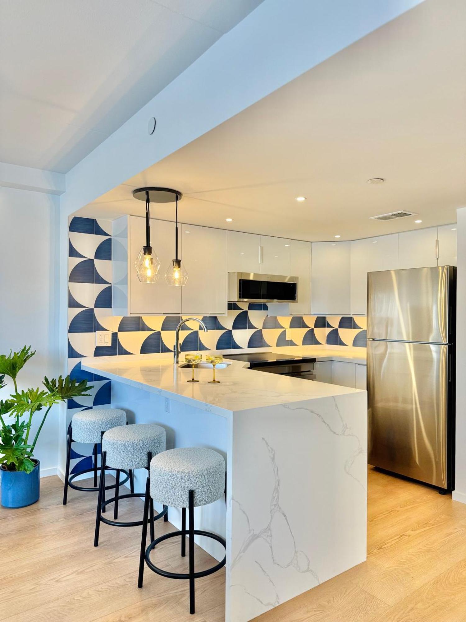 Apartment Panoramic Oceanview - Full Kitchen In Each Room, 2 Swimming Pools, Onsite Restaurants, Fireworks Every Friday *