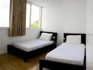 Hostel Polynesian Club *