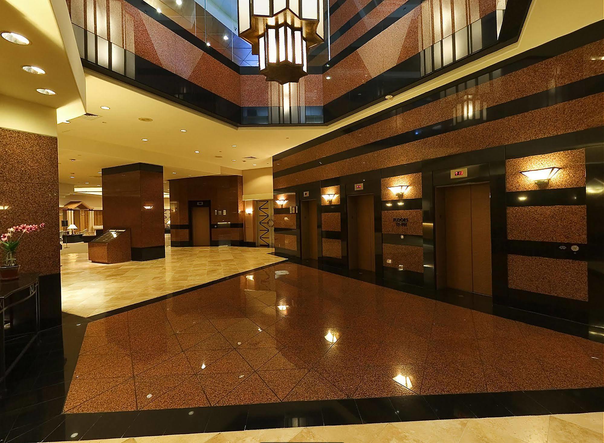 Aston At The Executive Centre Aparthotel 4*