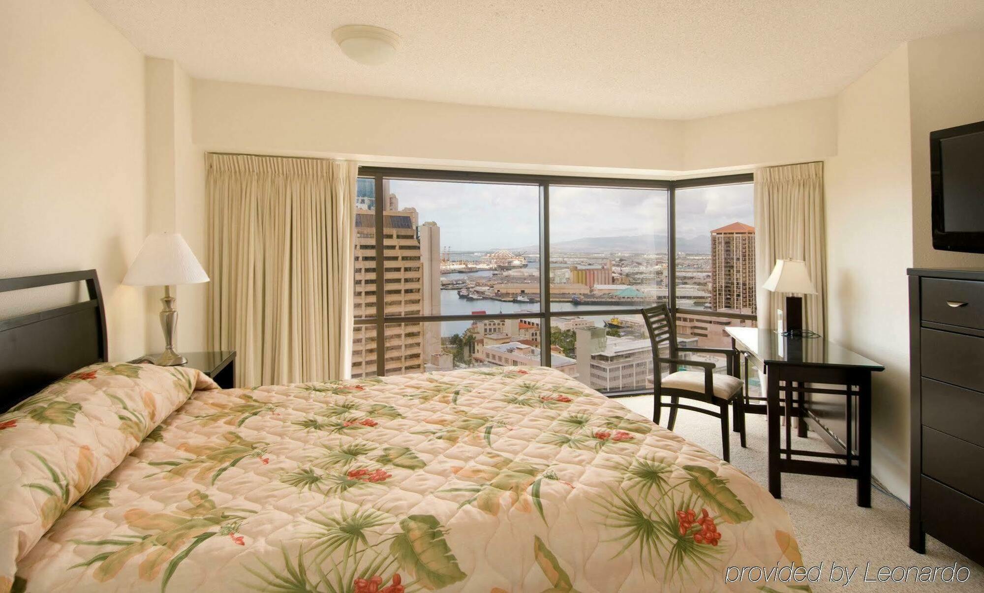 Aparthotel Aston At The Executive Centre 4*