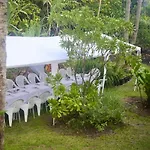 Ma\'Ukele Lodge