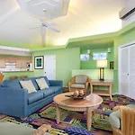 Holua Resort