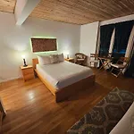 Luana Inn