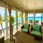 Kona Tiki Hotel