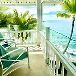 Kona Tiki Hotel