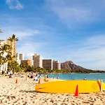 Beautiful Studio In The Heart Of Vibrant Waikiki