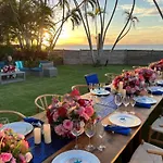 Royal Lahaina Resort & Bungalows