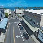 Howzit Hostels Hawaii