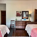 Hilo Bay Oceanfront Bed And Breakfast