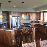 Kona Palace In Captain Cook