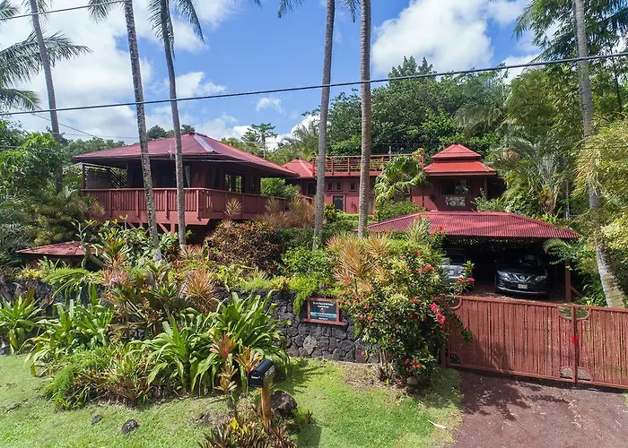 The Bali House And Cottage At Kehena Beach Hawaii