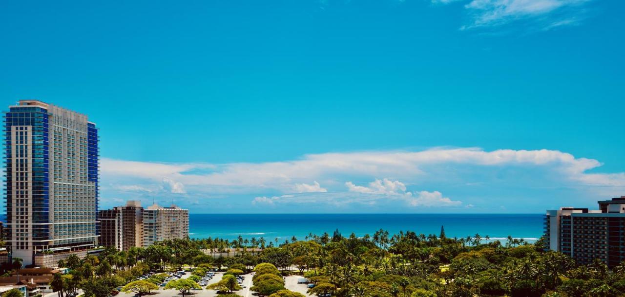 Hotel La Croix Honolulu
