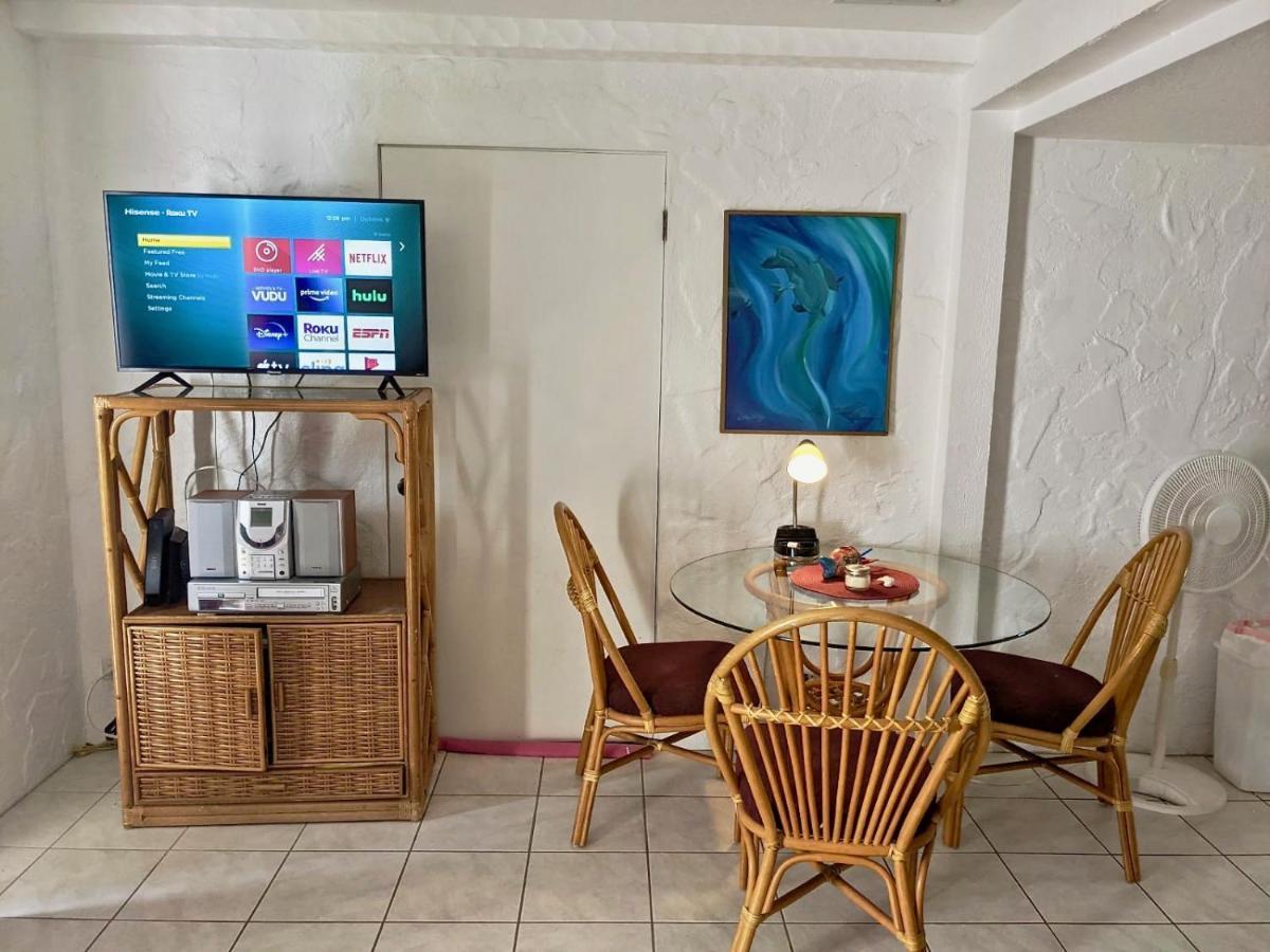 Unwind On Your Fantasy Hawaiian Vacation- 1bd/1ba In Kailua-kona, Hawaii Apartment *