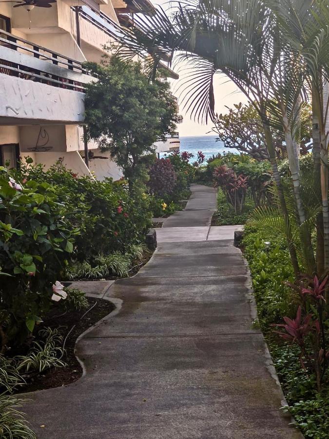 Apartment Unwind On Your Fantasy Hawaiian Vacation- 1bd/1ba In Kailua-kona, Hawaii