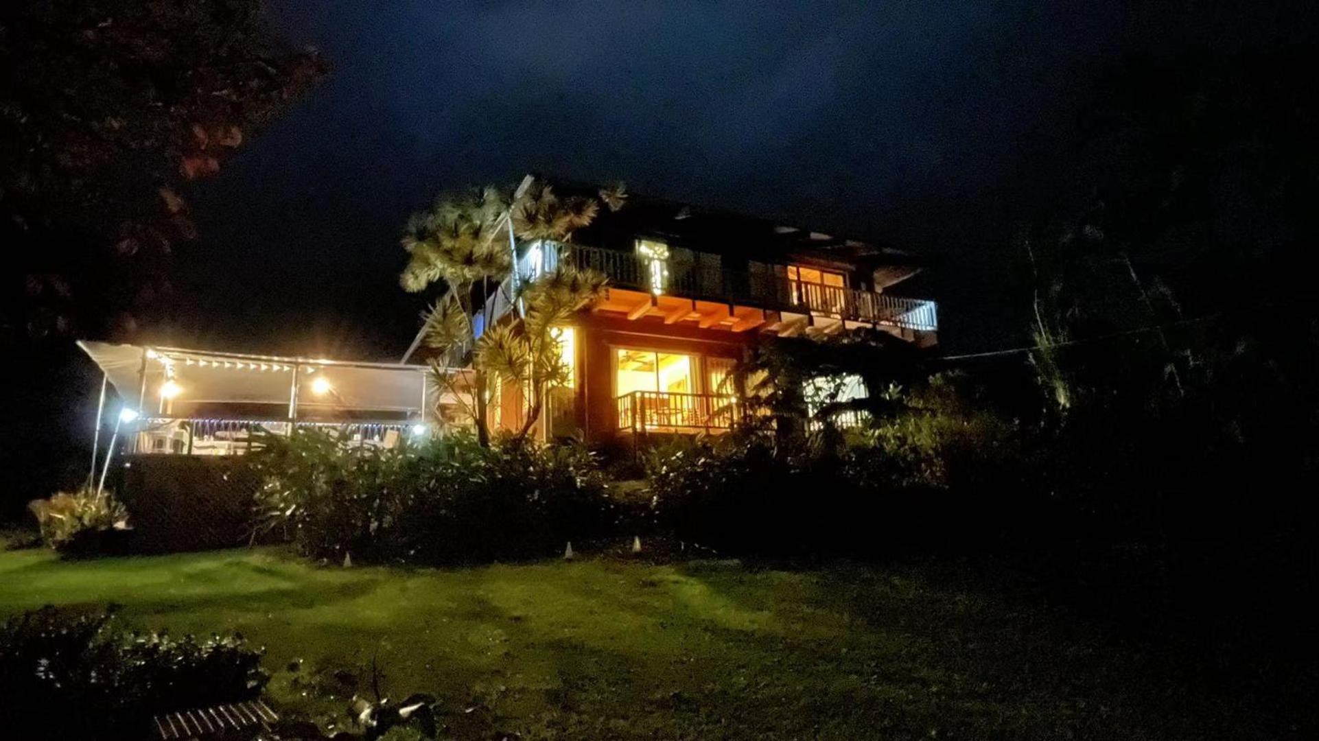 Bed & Breakfast Coffee Garden