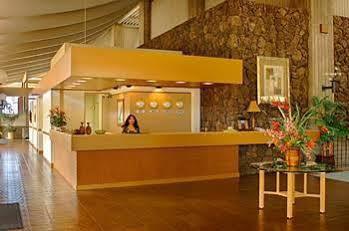 Makaha & Golf Club