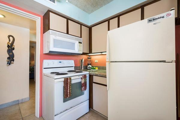Casa De Emdeko 332 Kailua-Kona