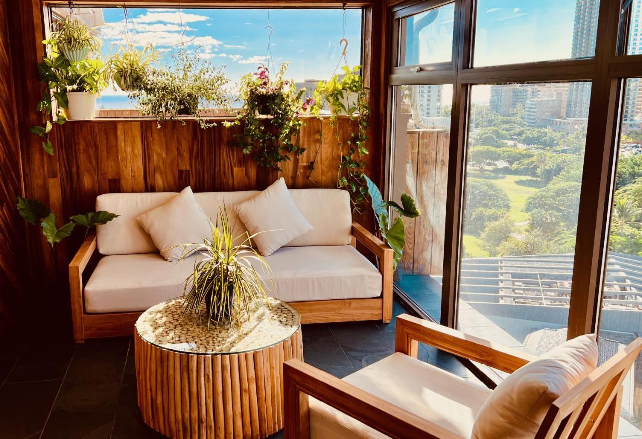 Hotel La Croix Honolulu